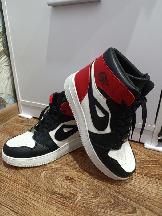 Чоловічі кросівки Nike 42р