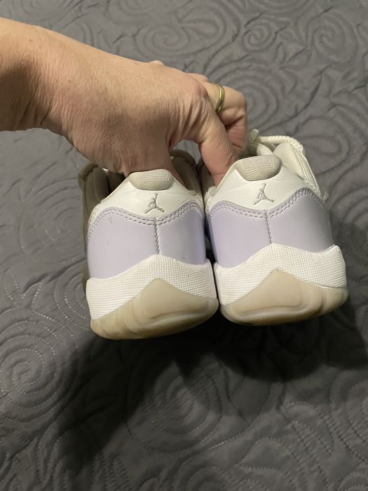 Air Jordan 11 Retro Low "Pure Violet".