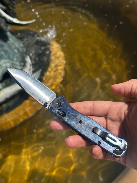 Нож Benchmade Bugout 535 Disarray Titanium
