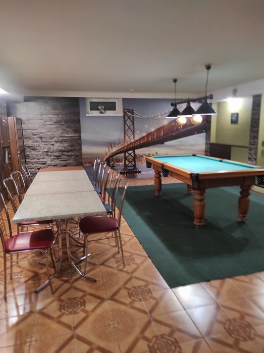 Подобово оренда з банею , банкет залом , мангальною зоною , порковкою