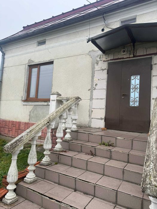 Продаж будинку в селі Конюшки Івано- Франківської області