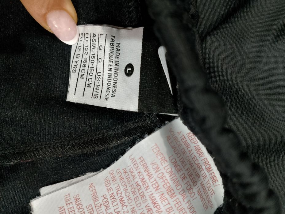 Spodnie dresowe czarne Nike 36/38 ideał