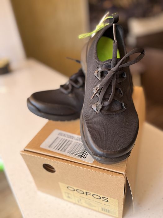 Продам класнючі кросівки