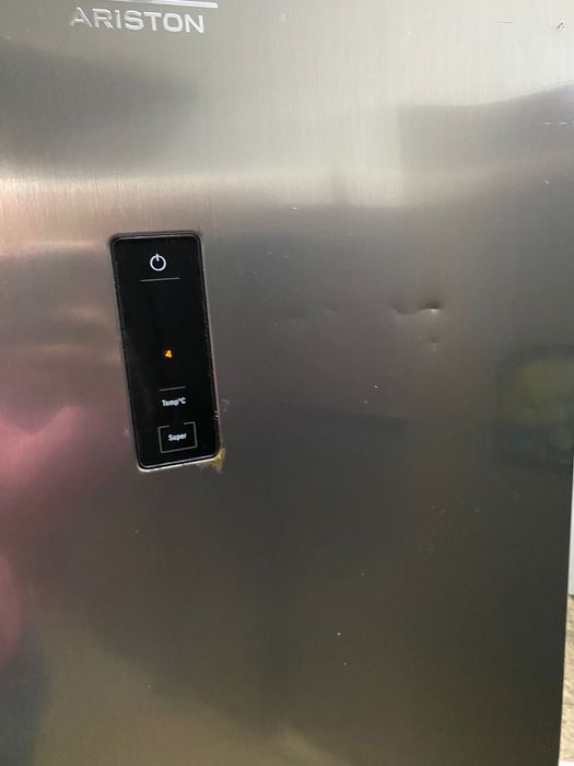 Frigorifico Hoitpoint combinado