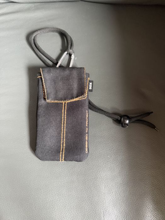 Etui na telefon czarne