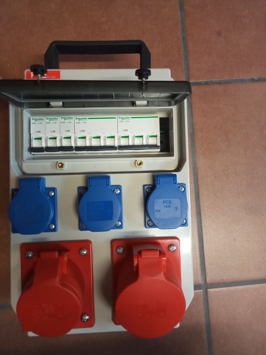 Rozdzielnia budowlana