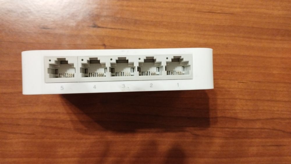 TP-Link Ethernet Switch439919236465960962