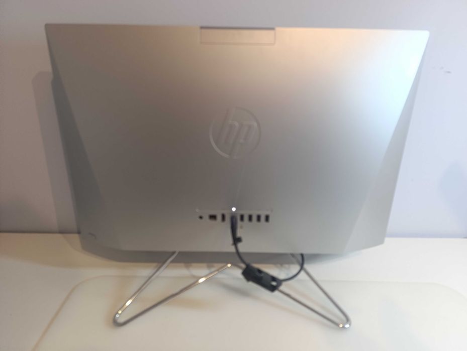 HP All-in-One 24” | Ryzen 5 | Windows 11
