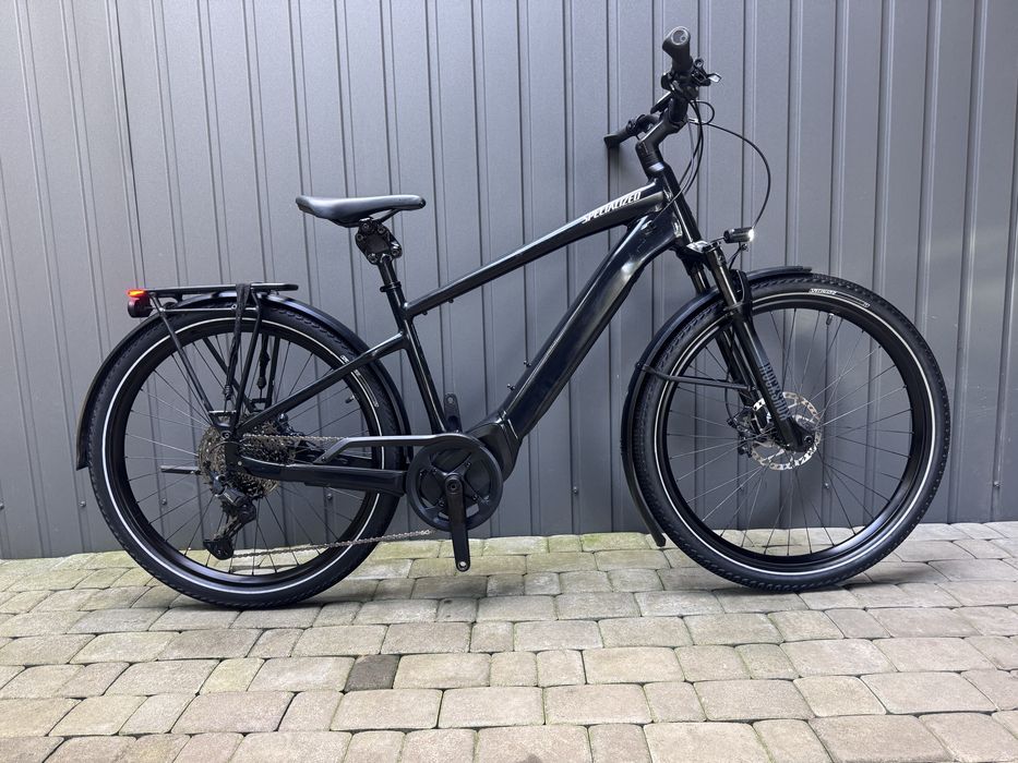 Specialized Turbo Vado 5.0 / 710Wh / 90Nm / Shimano CUES / L / 2460 км