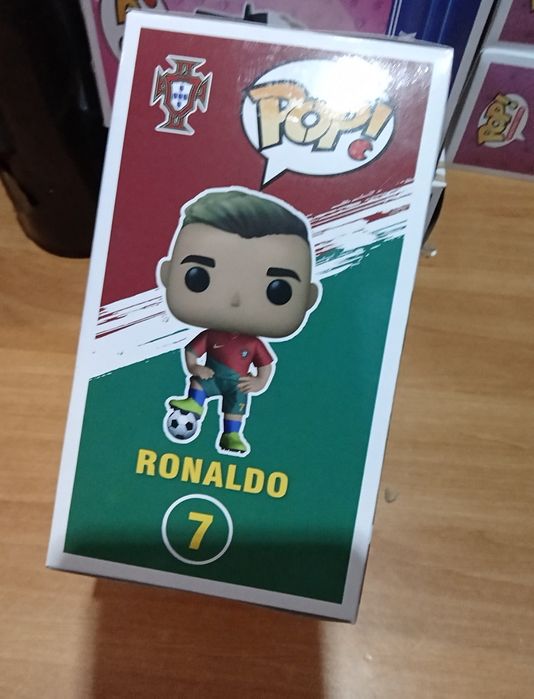 Ronaldo 7 Portugal figura nova em caixa