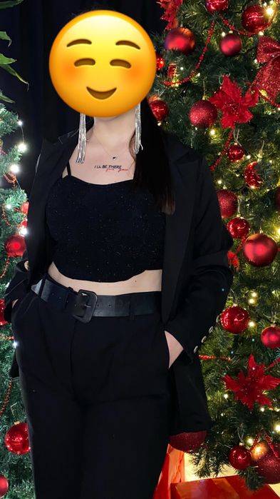 Блискучий топ на бретелях