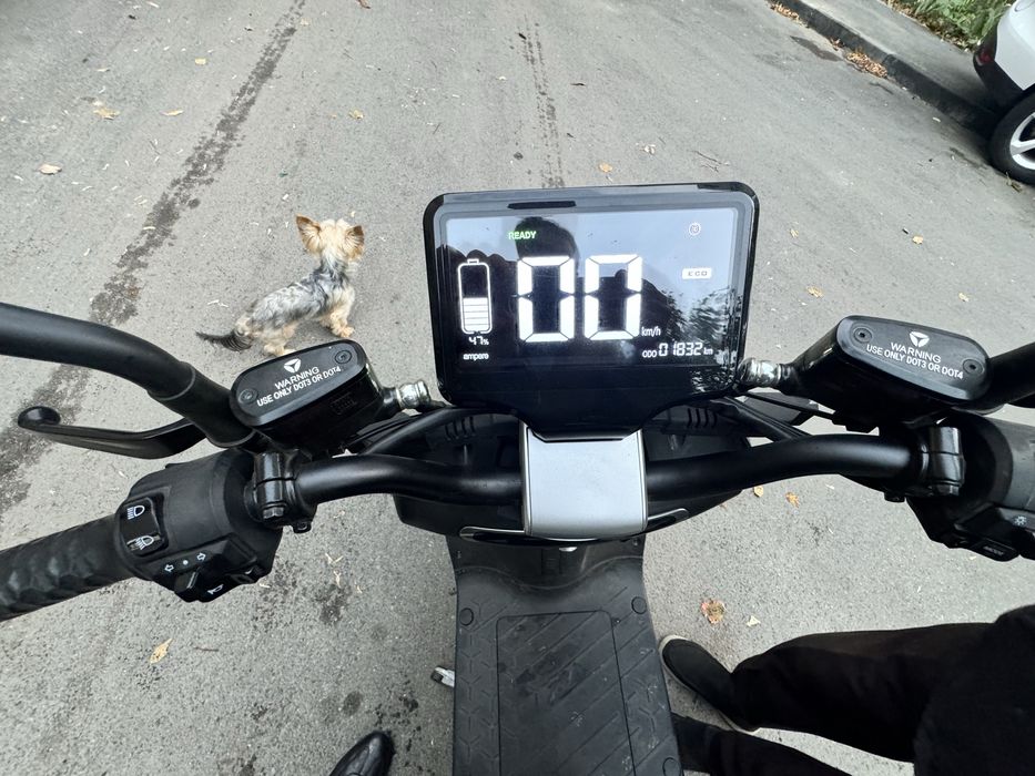 Електроскутер Yadea g5