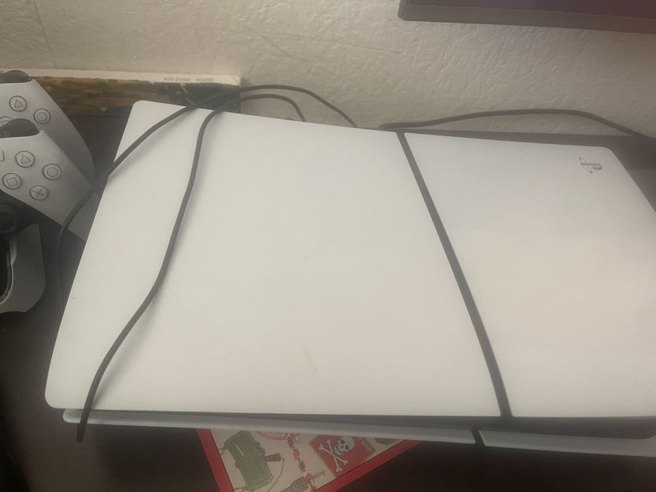 PS5 Slim с дисководом