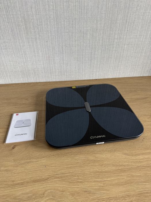 Ваги підлогові Yunmai Pro Black
