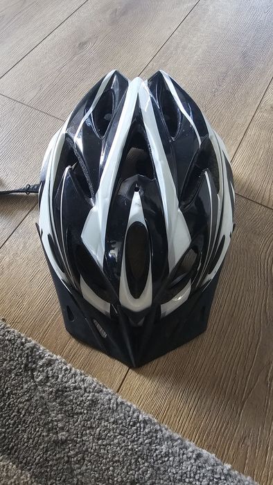 Kask  rowetowy nowy