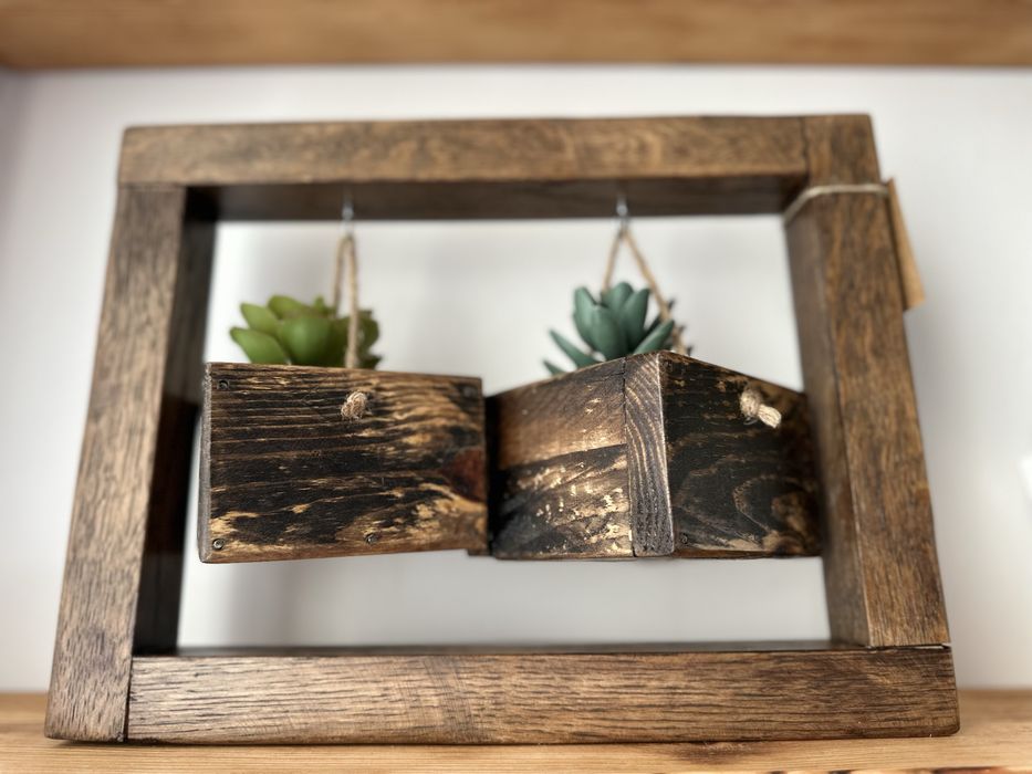 Suporte Decorativo para Suculentas – Estilo Rústico