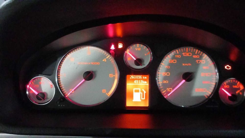 PEUGEOT 407 1.6 HDI  psa gasóleo teto panorâmico 2008