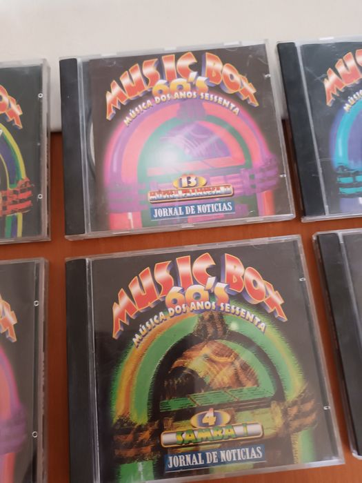 Lote de cds de música