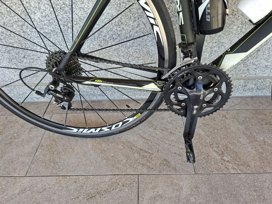 Bicicleta carbono KTM