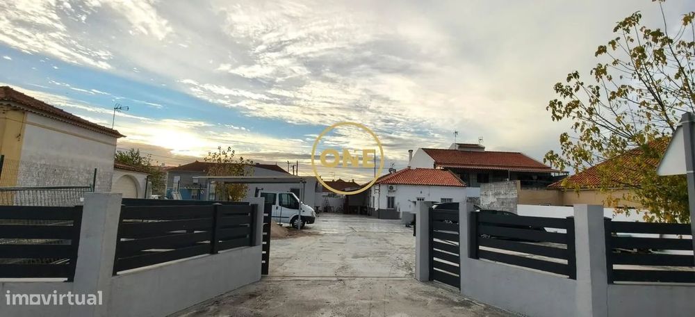 Oportunidade Única: Duas Excelentes Moradias