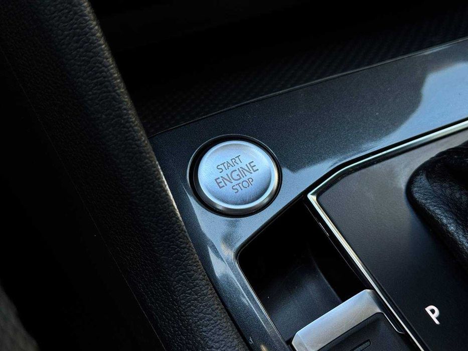 Volkswagen Tiguan SE R-Line Дизель