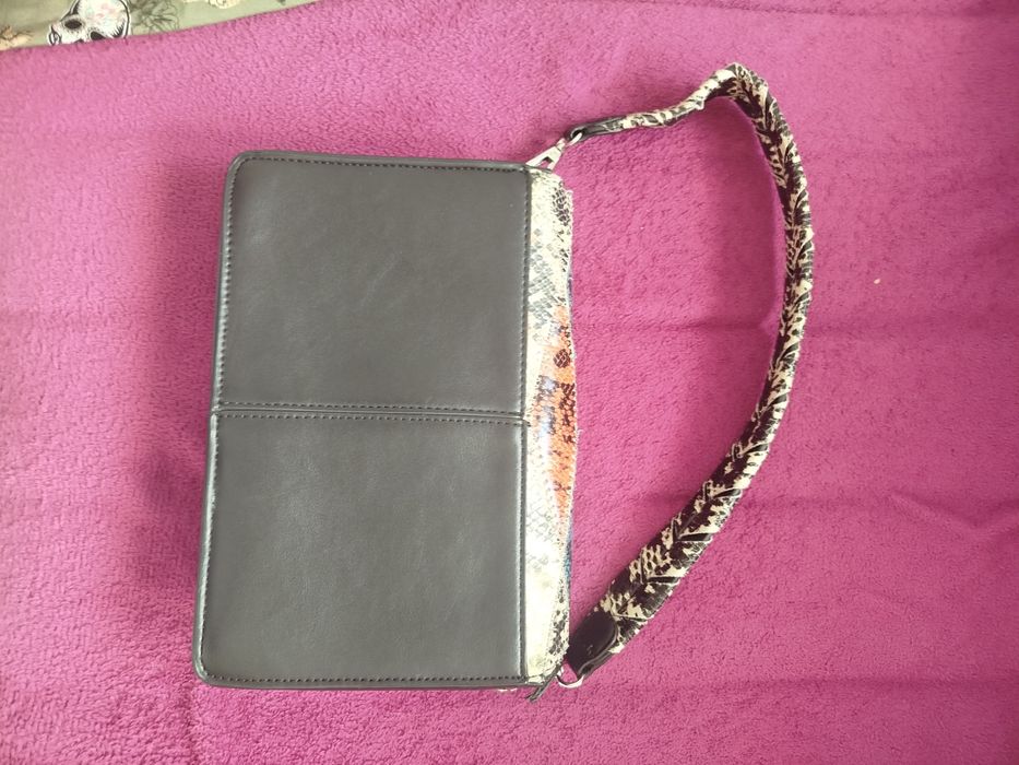 Mala parfois com peles