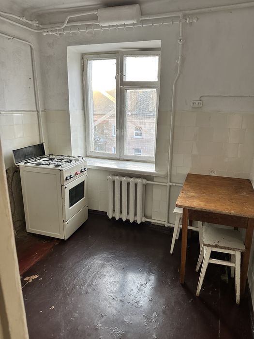 Світла двокімнатна квартира.