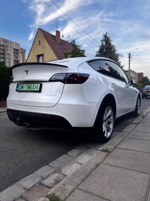 Tesla Y Tesla Model Y Long Range 2023 – cesja leasingu bez odstępnego