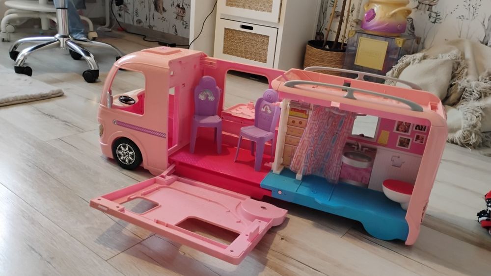 Duży Kamper Barbie
