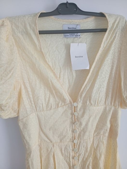 Świetna sukienka /kimono Bershka