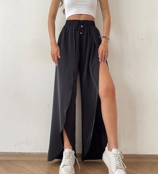 Штани в чорному кольорі