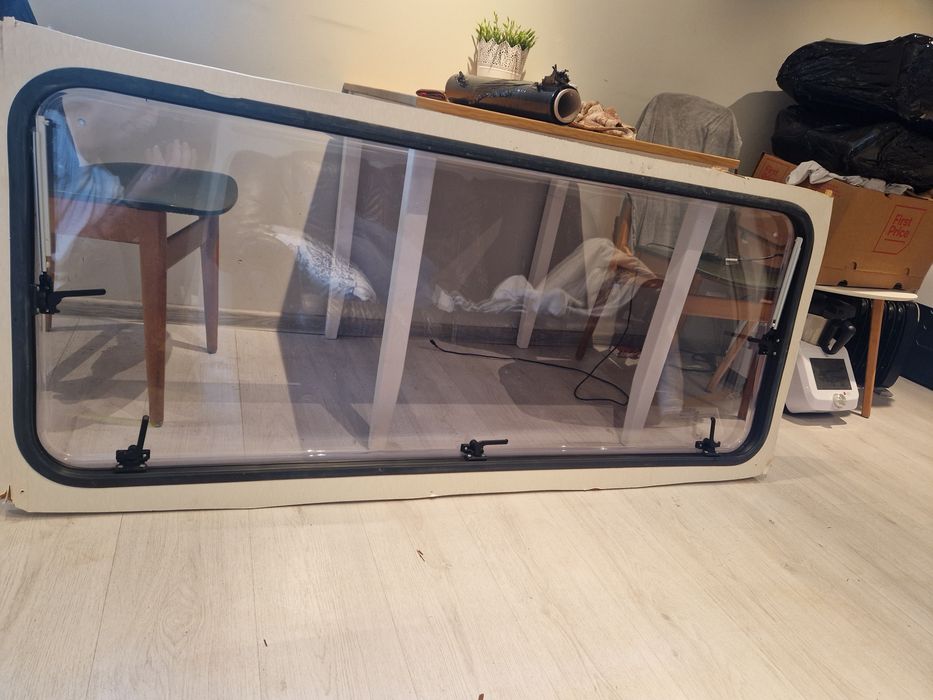 Części do przyczepy kempingowej Adria AlteA 502DK okna/ zderzak