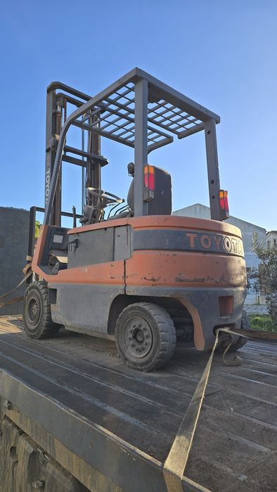 Empilhador Elétrico Toyota 2500kg