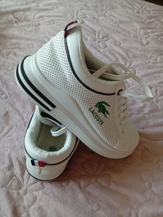 Białe sneakersy damskie r. 37