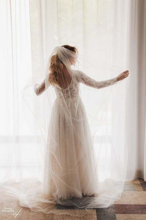 Suknia ślubna stan idealny