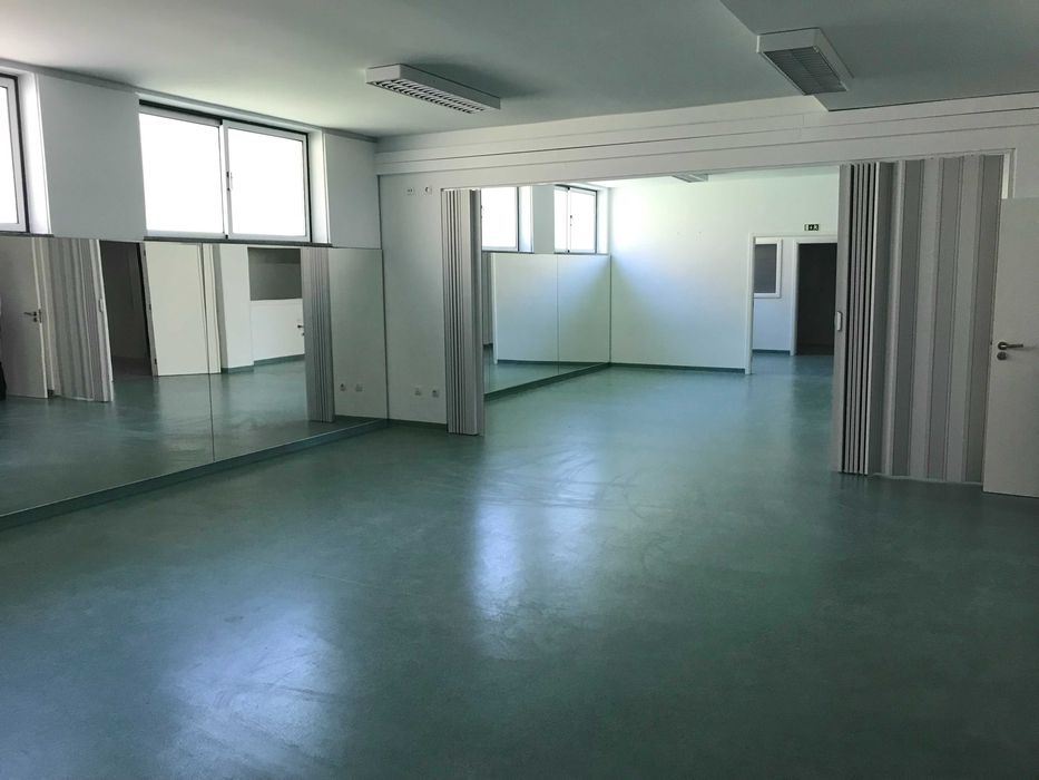 Loja Espaçosa de 400m2 - Oportunidade Única