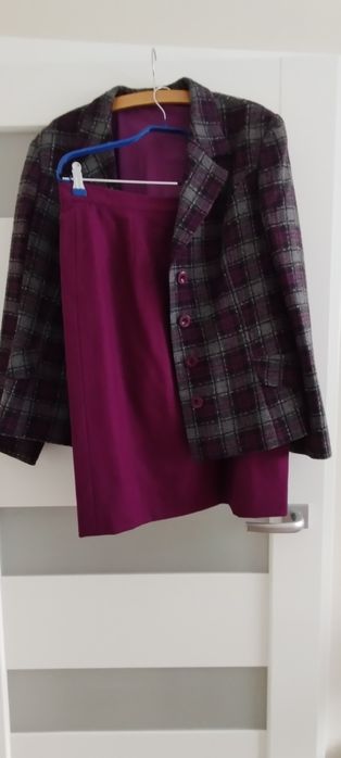 Kostium damski w kratkę