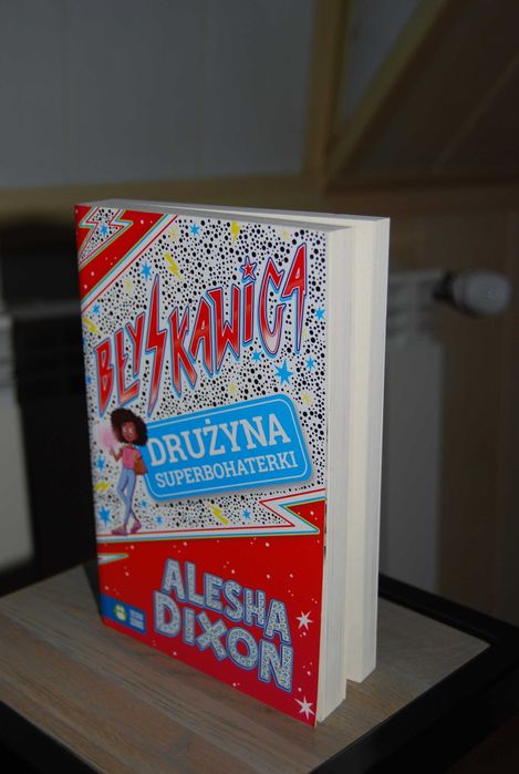 Błyskawica Drużyna Superbohaterki  Alesha Dixon - Kśiążka-