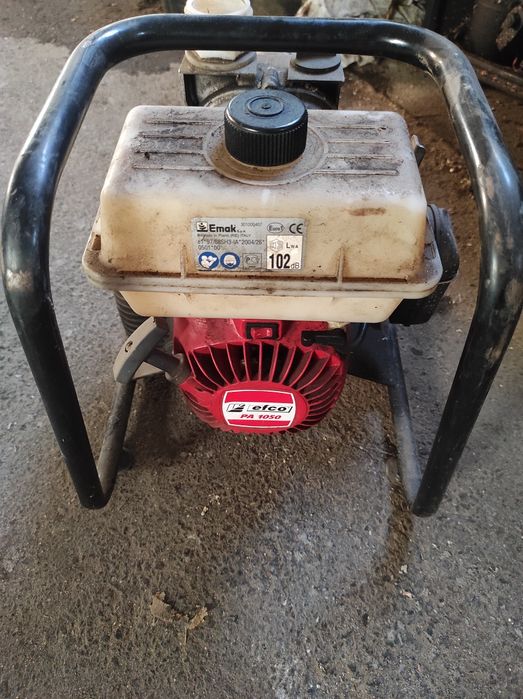 Продам бочку 3.2 куба прицепна