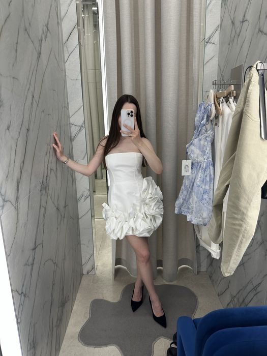 Сукня біла CHER17 з акцентними квітами S