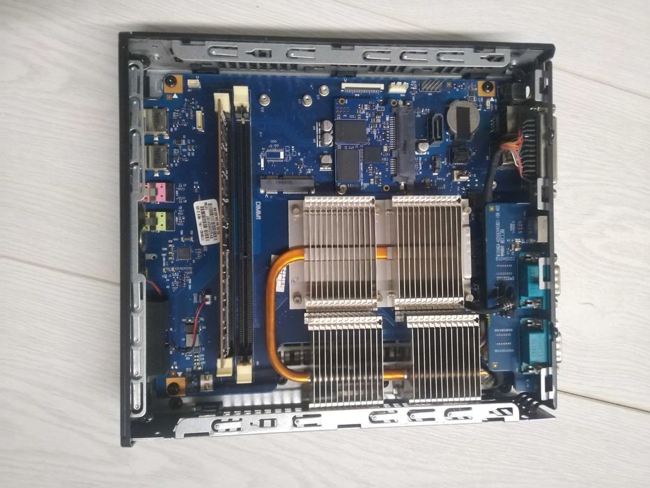 Міні ПК Неттор Dell WYSE Zx0 безшумний, 4GB, Win10 на SSD 64GB, Radeon