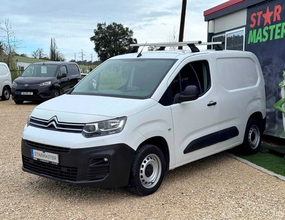 Citroen Berlingo 1.5 BlueHDi M Club- Garantia Incluída
IVA Incluído