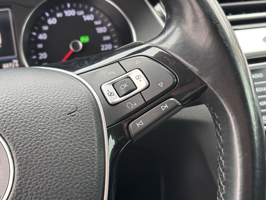 Volkswagen passat black edition