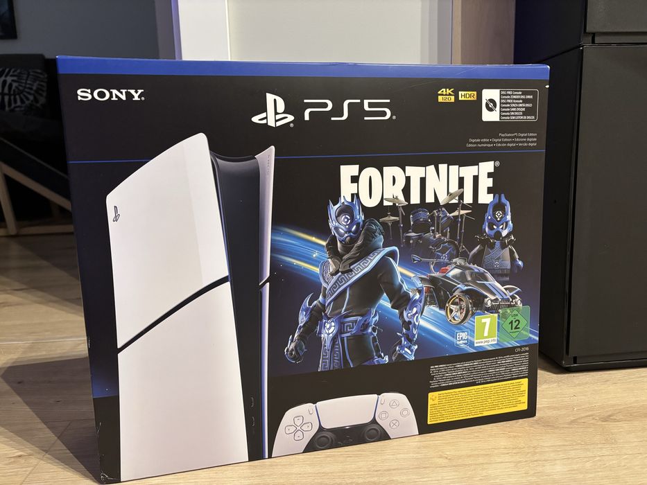 PlayStation 5 (PS5)