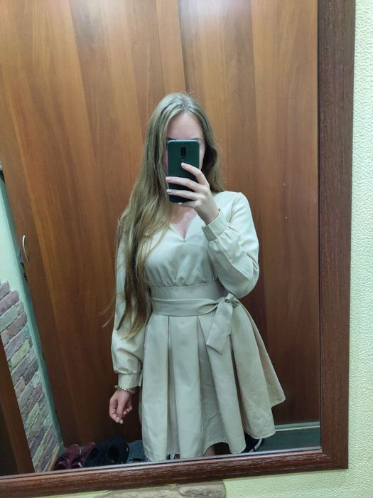 Сукня жіноча бежева, святкова