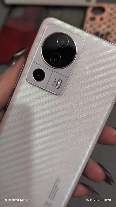 Продам Xiaomi 13 lite 8+8/256