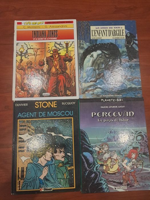 Lote de 9  Banda Desenhadas em Francês