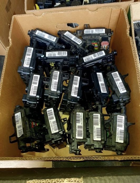 Блок  BSM Пежо Сітроен r01 r02 r03 r04 r05 r06 z01 z04 ab1 ab2 L02 L04