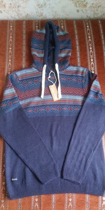 Свитер мужской с капюшоном L