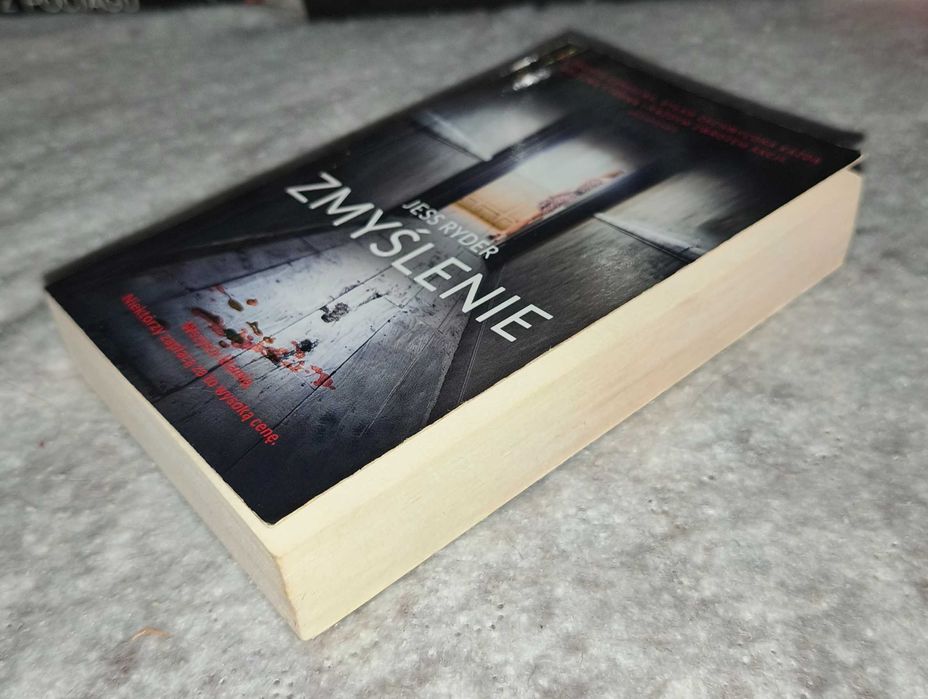 Jess Ryder ,,Zmyślenie''